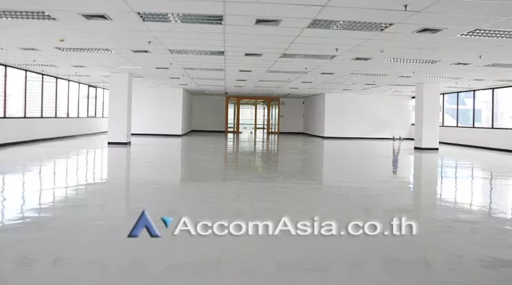 unit Office space For Rent in Silom, Bangkok  near BTS Sala Daeng (AA14066)